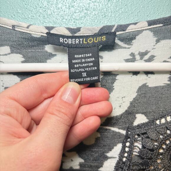 Women's Robert Louis Gray Floral Tunic Top 1X - Picture 4 of 8